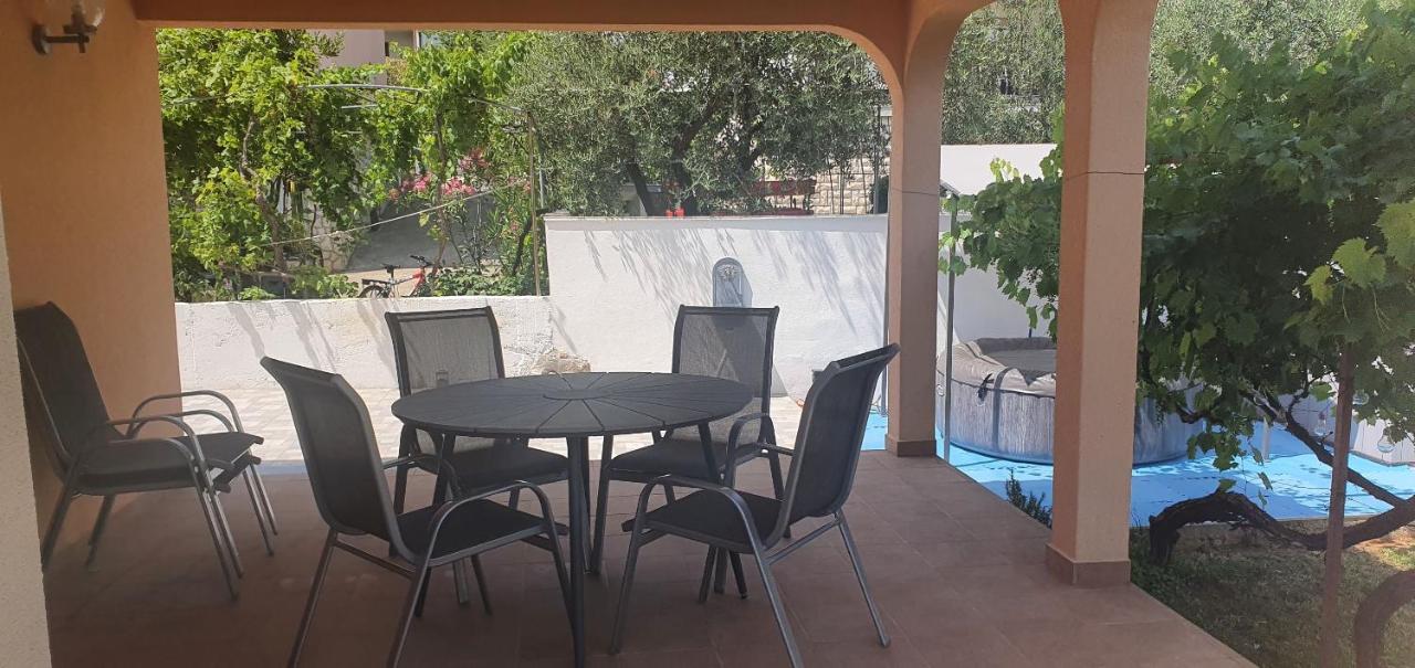 Apartman Z12 Lägenhet Kornić Exteriör bild